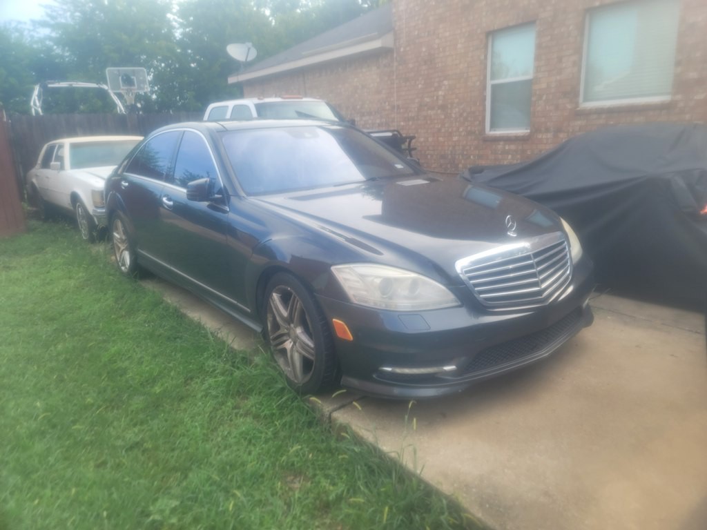 2011 Mercedes-Benz S-Class Image 2