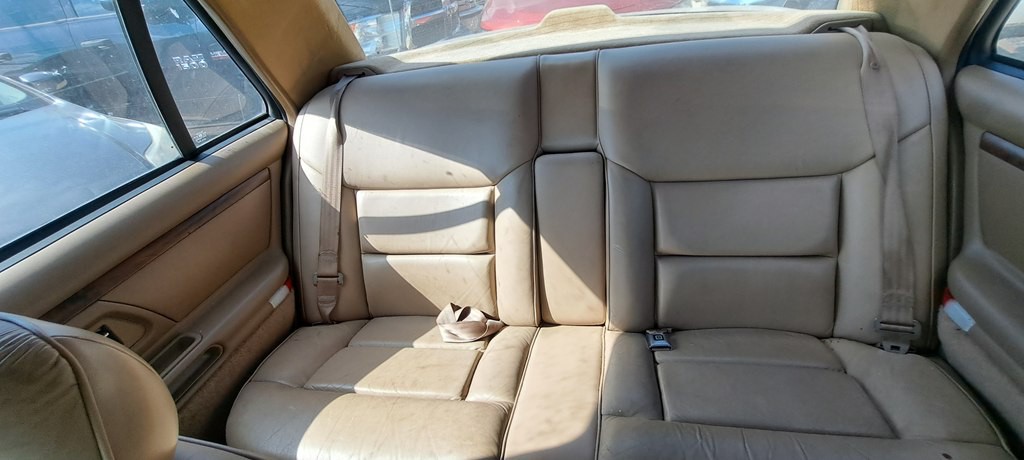 1995 Oldsmobile 98 Image 8