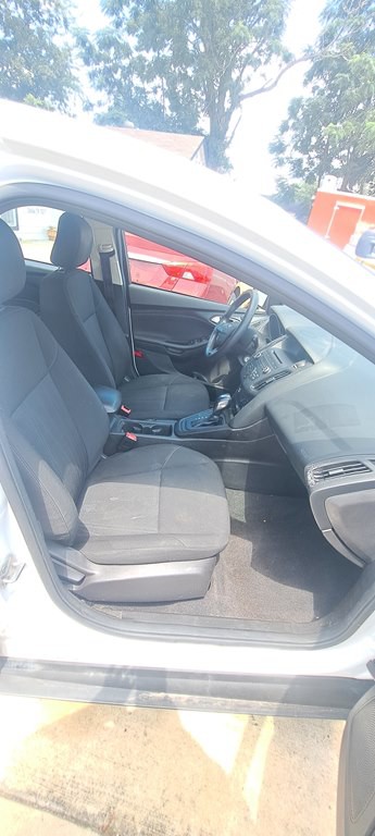2016 Ford Focus Image 7