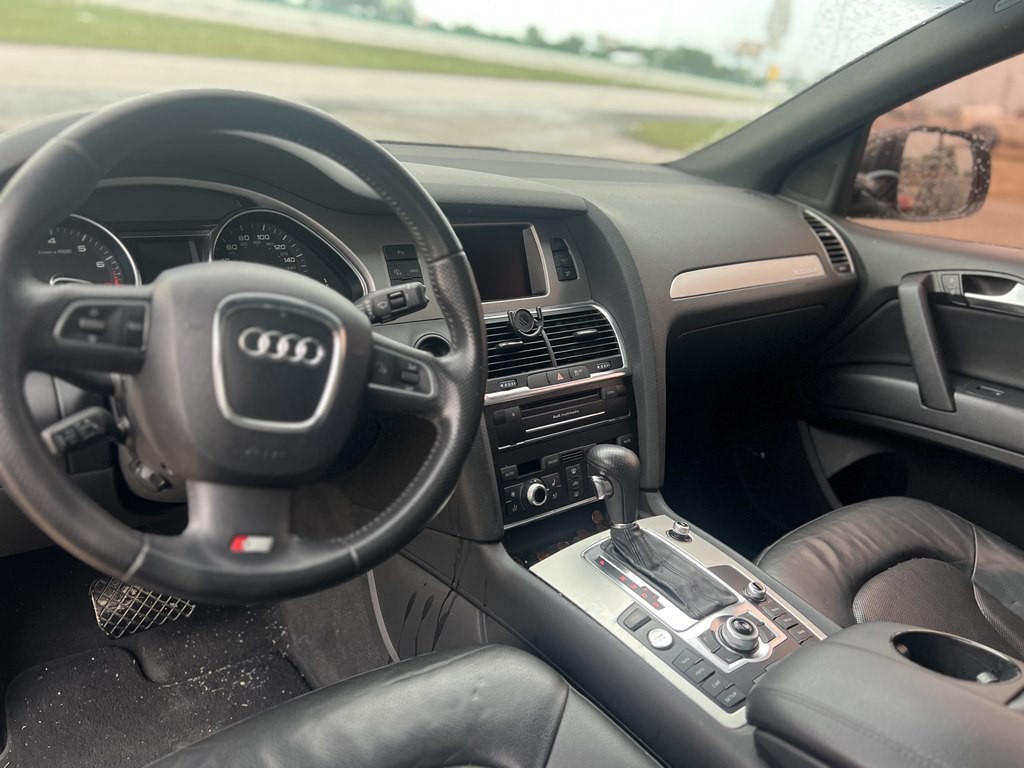 2011 Audi Q7 Image 8