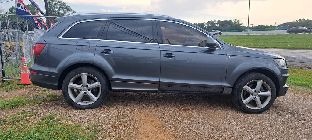 2011 Audi Q7 Image 11