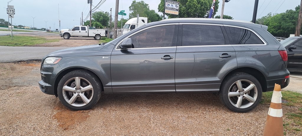 2011 Audi Q7 Image 12