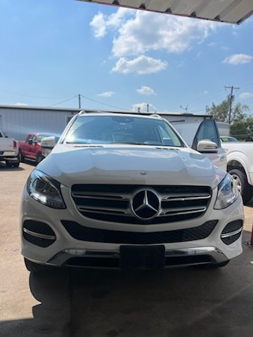 2016 Mercedes-Benz GLE-Class Image 1