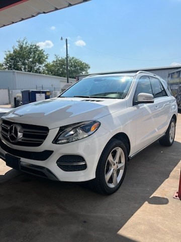 2016 Mercedes-Benz GLE-Class Image 2