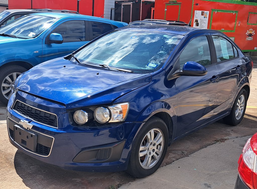 2014 Chevrolet Sonic Image 3