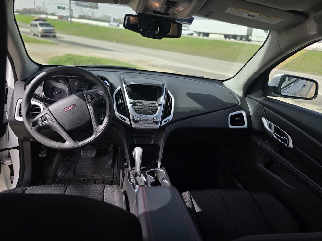 2015 GMC Terrain Image 8