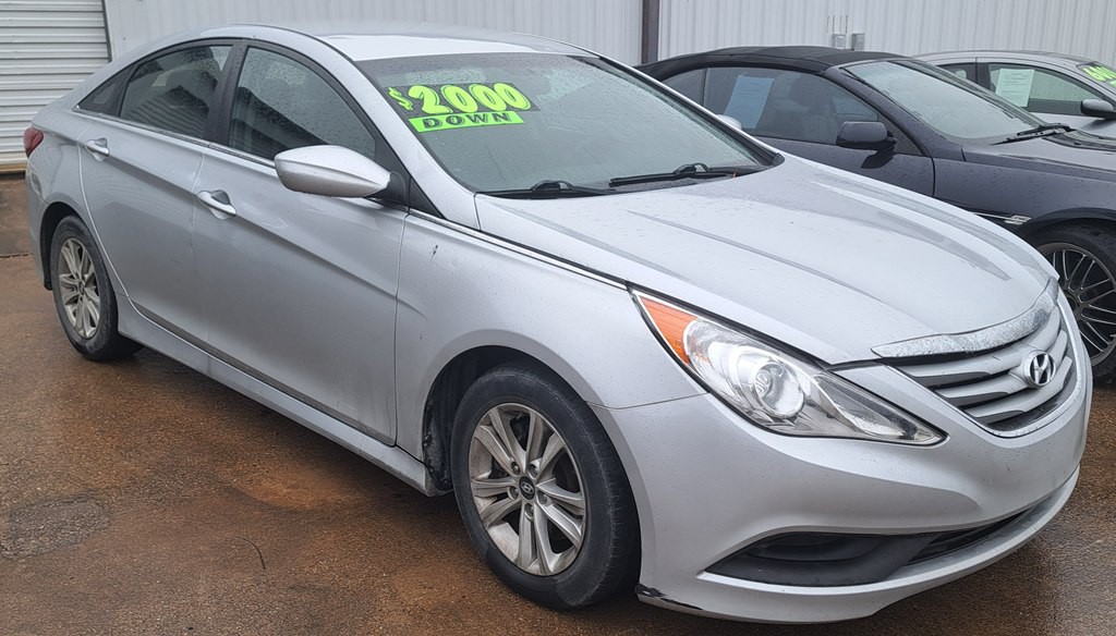 2014 Hyundai Sonata Image 3