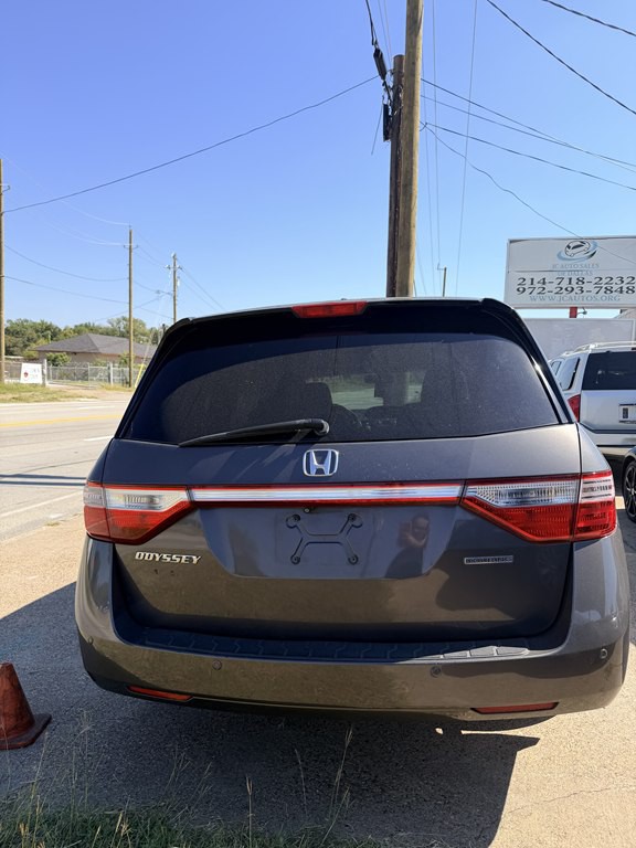 2012 Honda Odyssey Image 3