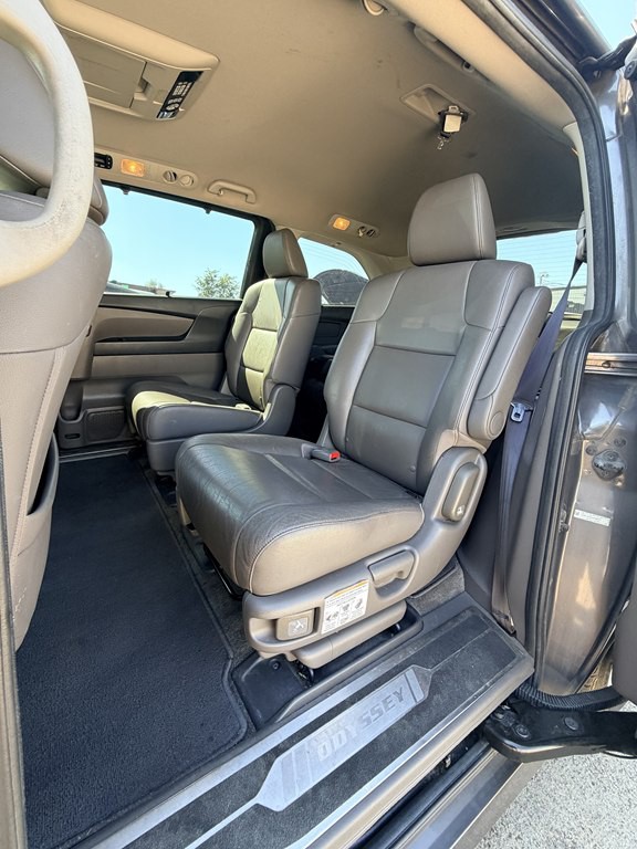 2012 Honda Odyssey Image 5