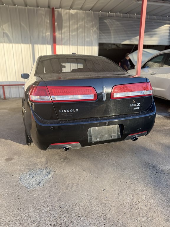 2012 Lincoln MKZ Image 3