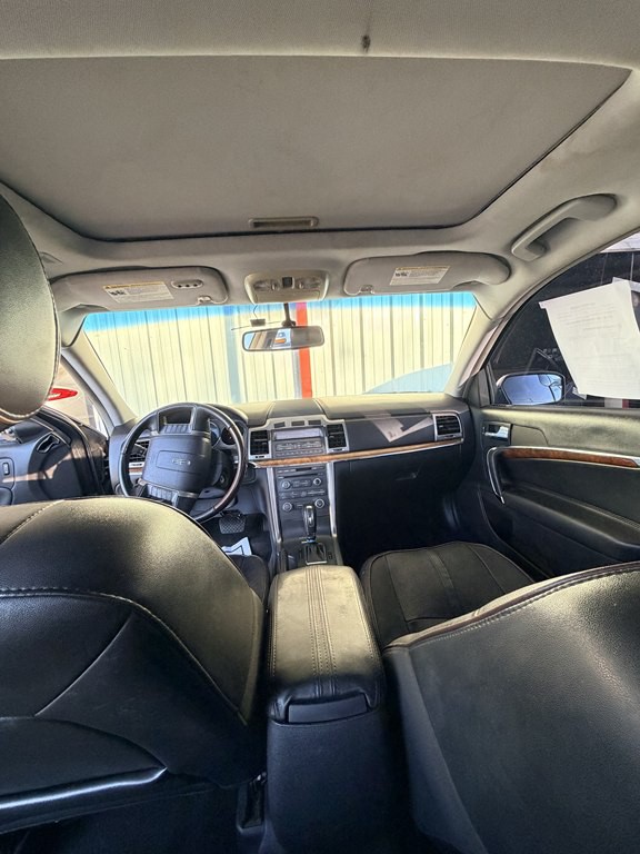 2012 Lincoln MKZ Image 4