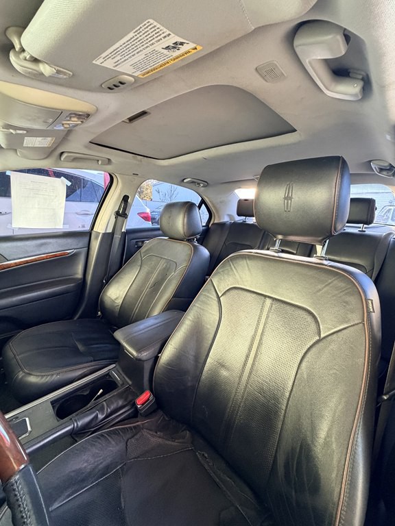 2012 Lincoln MKZ Image 5