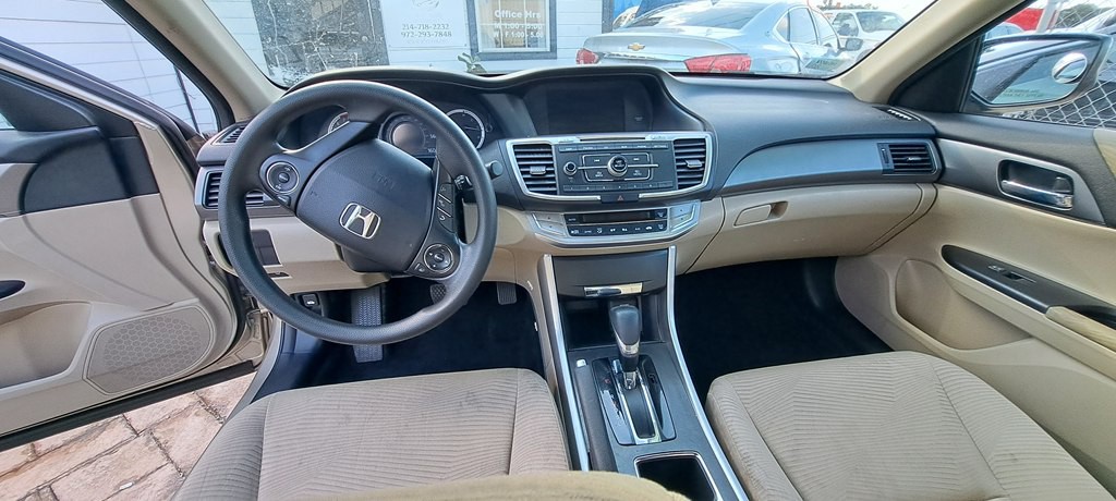 2015 Honda Accord Image 8