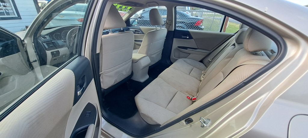 2015 Honda Accord Image 9