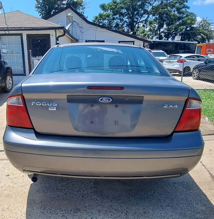 2006 Ford Focus Image 4