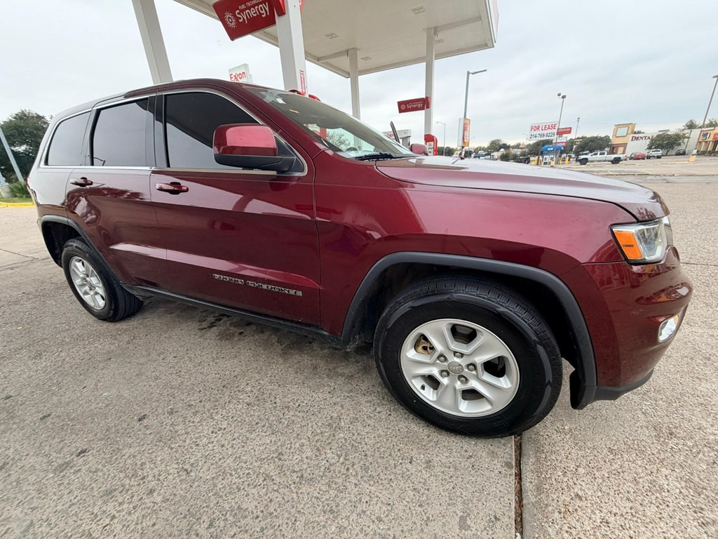 2017 Jeep Grand Cherokee Image 2