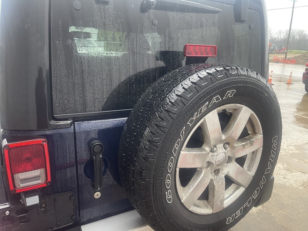 2013 Jeep Wrangler Image 4