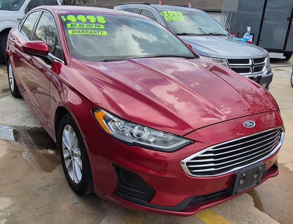 2020 Ford Fusion Image 2