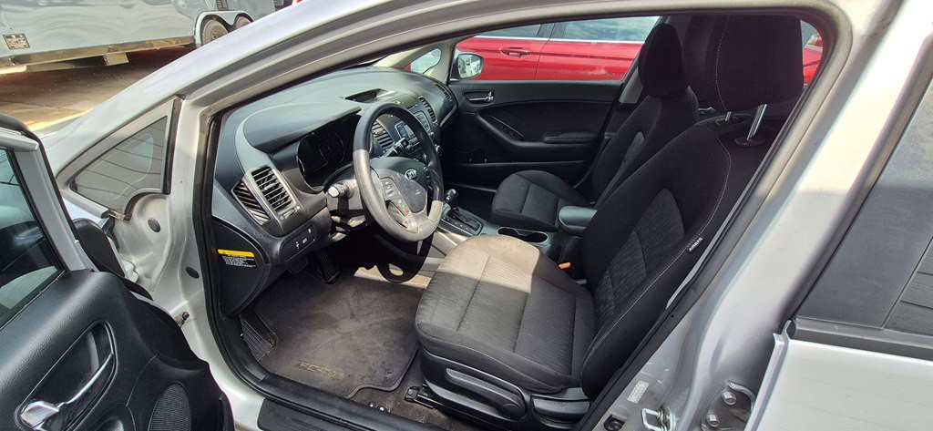 2016 Kia Forte Image 5