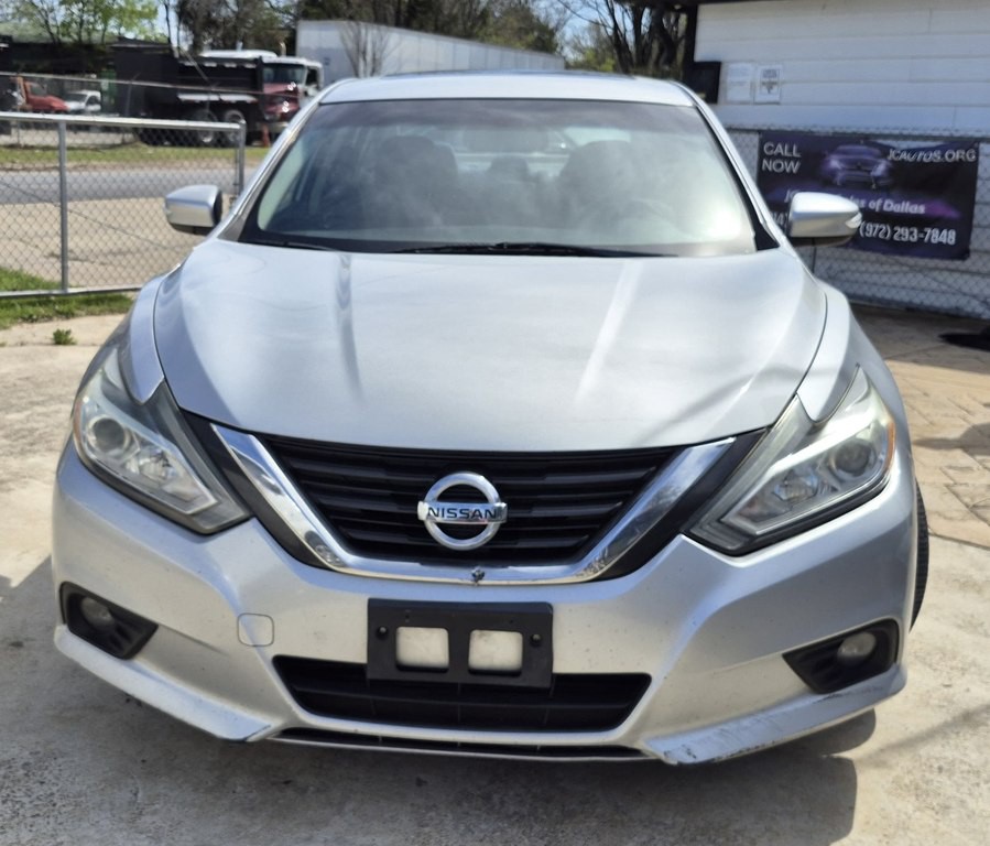2016 Nissan Altima Image 2
