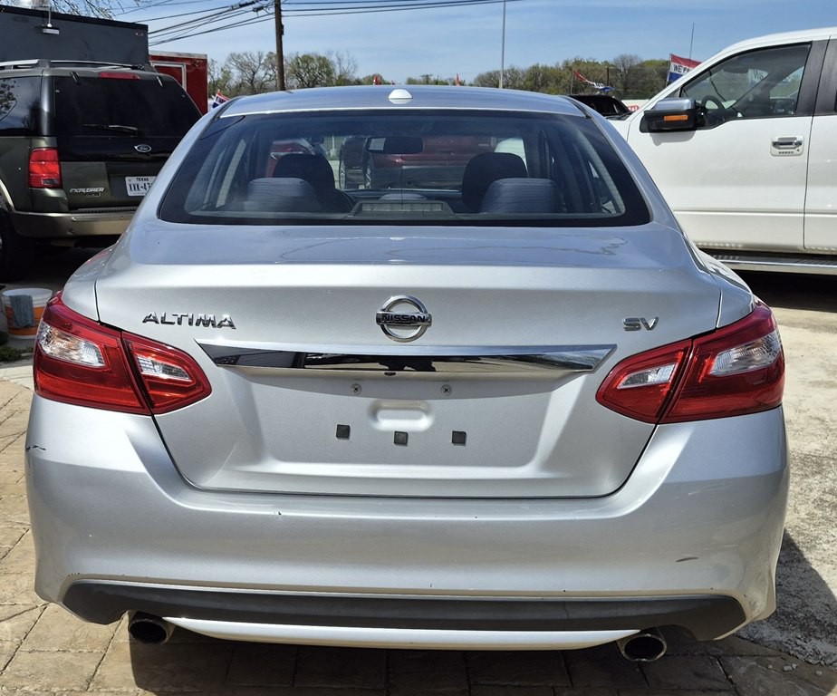 2016 Nissan Altima Image 6