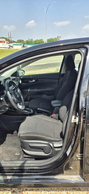 2019 Kia Forte Image 3