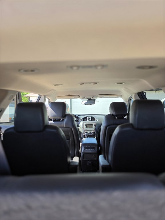 2015 Buick Enclave Image 11