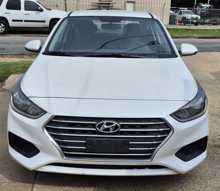 2019 Hyundai Accent Image 1
