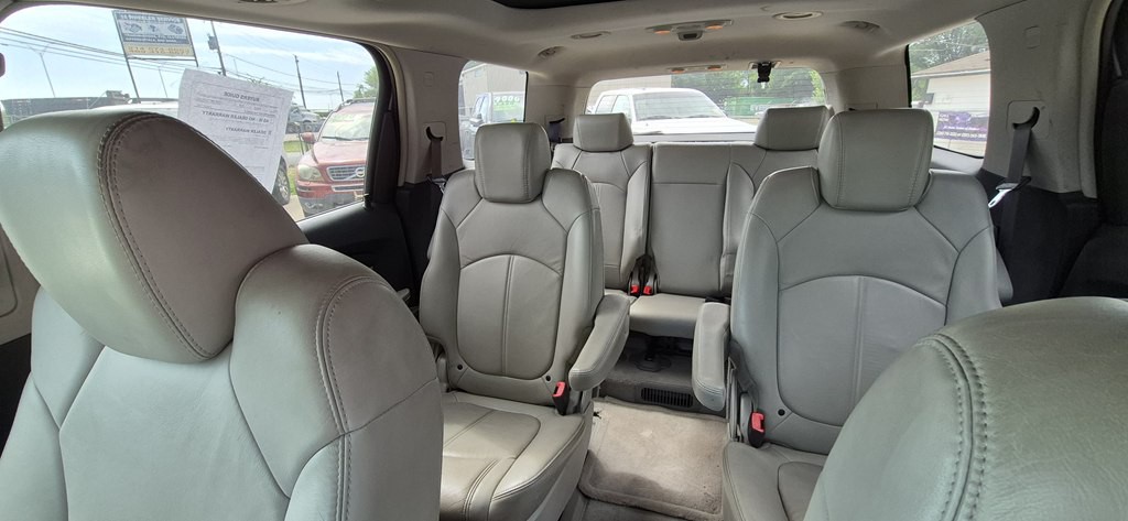 2008 GMC Acadia Image 8