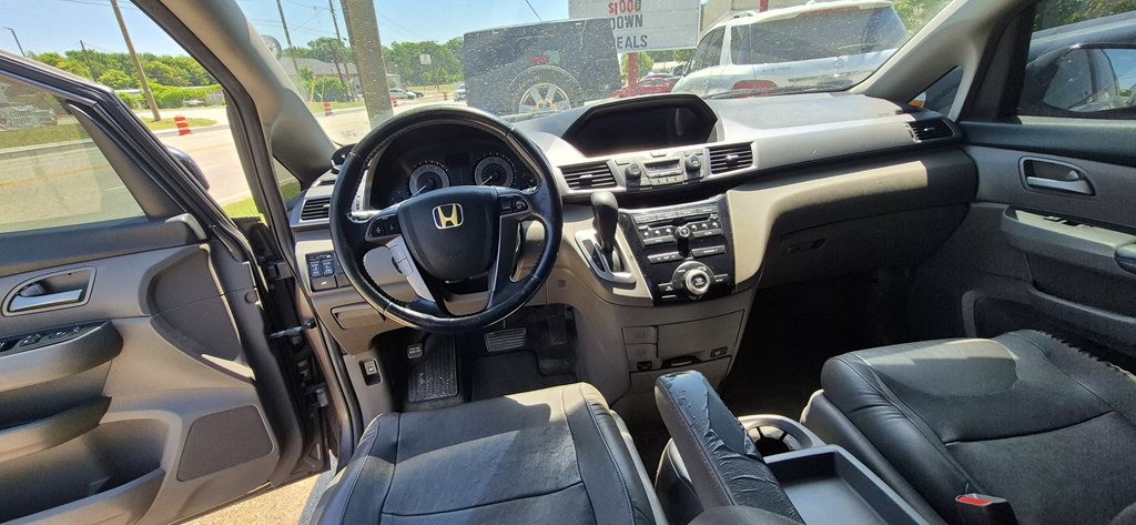 2012 Honda Odyssey Image 9