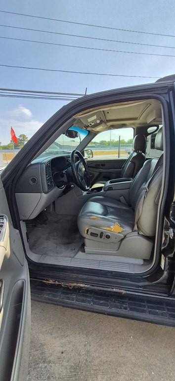 2005 GMC Yukon Image 4
