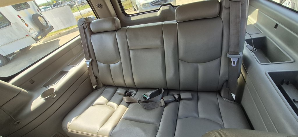 2005 GMC Yukon Image 6