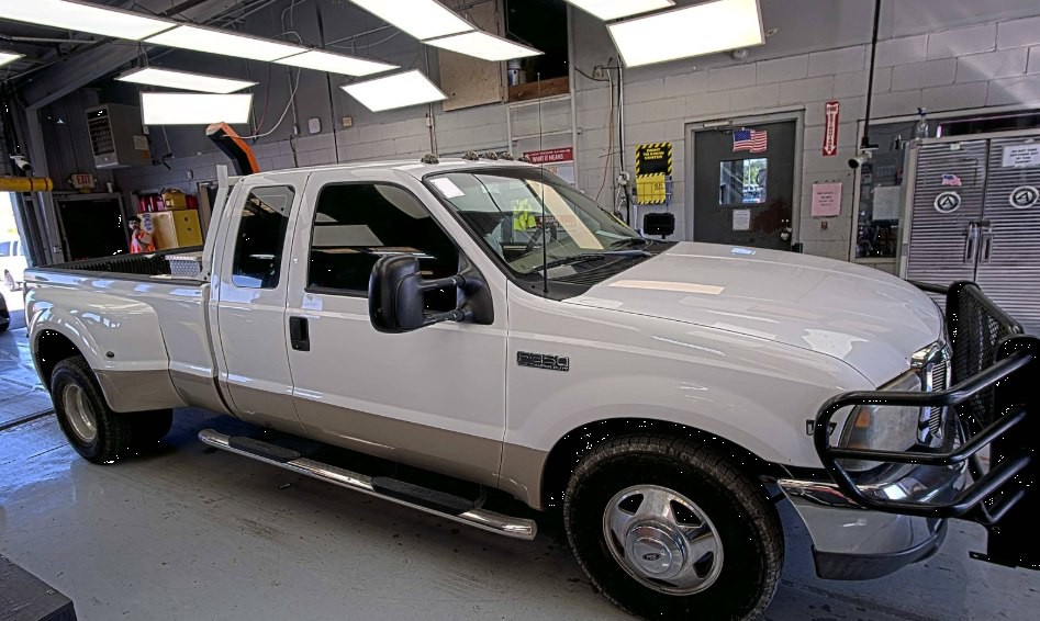 1999 Ford F-350 Image 1