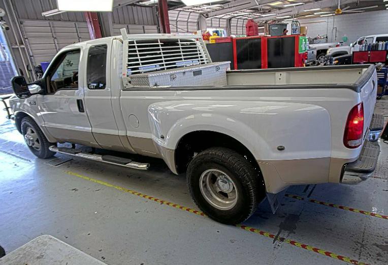 1999 Ford F-350 Image 4