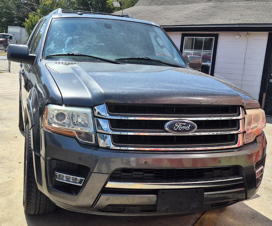 2016 Ford Expedition Image 1