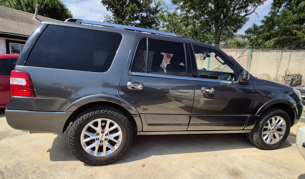 2016 Ford Expedition Image 3