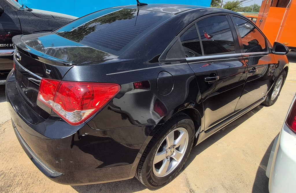 2014 Chevrolet Cruze Image 4