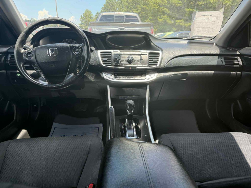 2015 Honda Accord Image 6