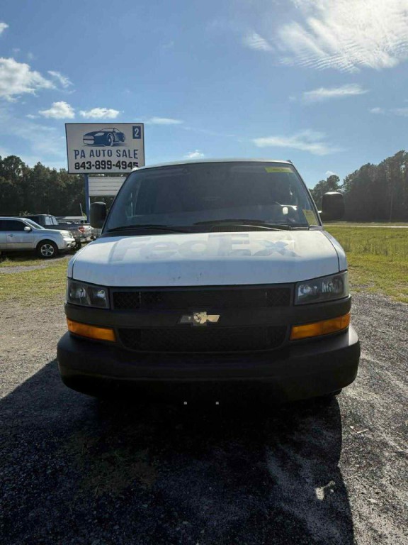 2019 Chevrolet Express Image 1