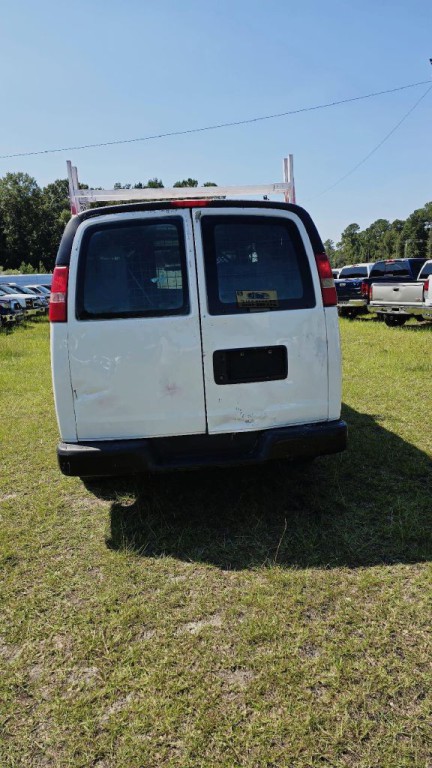 2012 Chevrolet Express Image 2