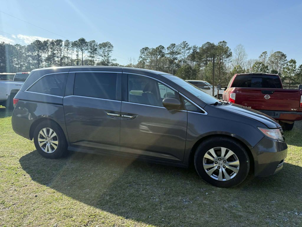 2016 Honda Odyssey Image 2
