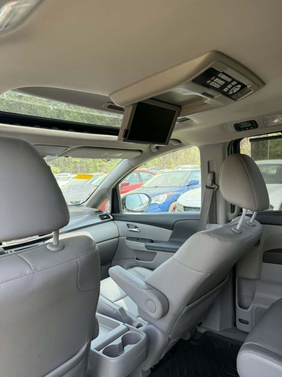 2016 Honda Odyssey Image 6