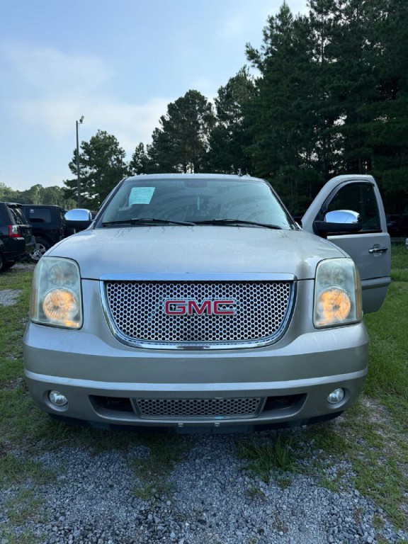 2007 GMC Yukon Image 1