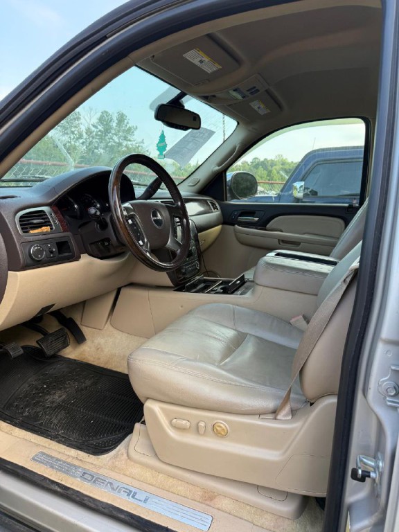 2007 GMC Yukon Image 7