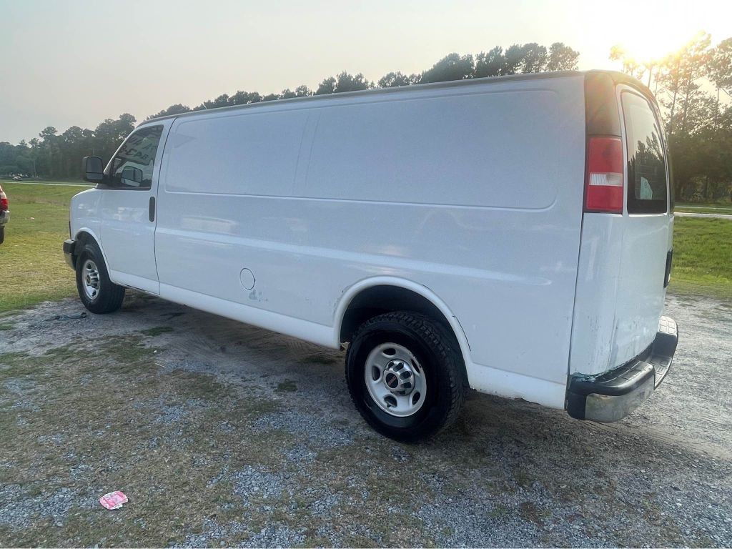 2013 GMC Savana Image 5