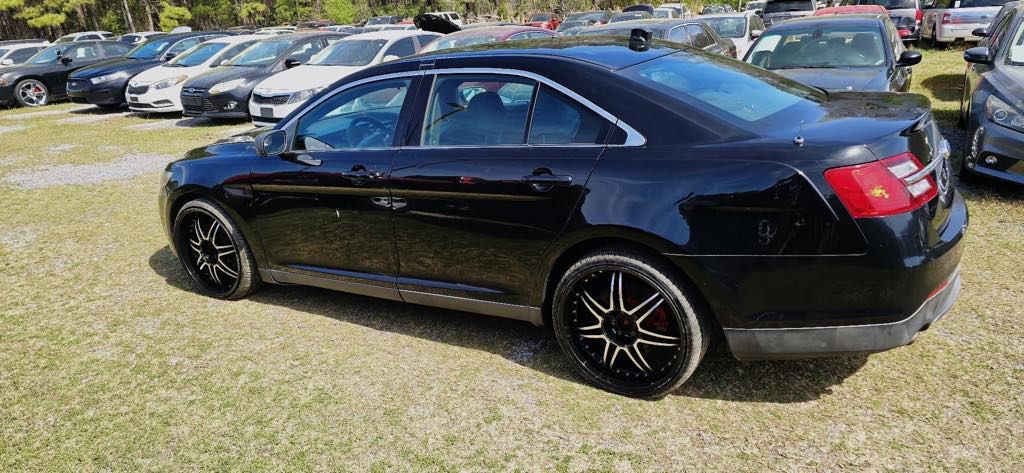 2014 Ford Taurus Image 4