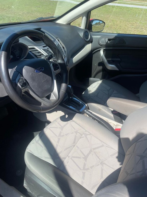 2013 Ford Fiesta Image 7