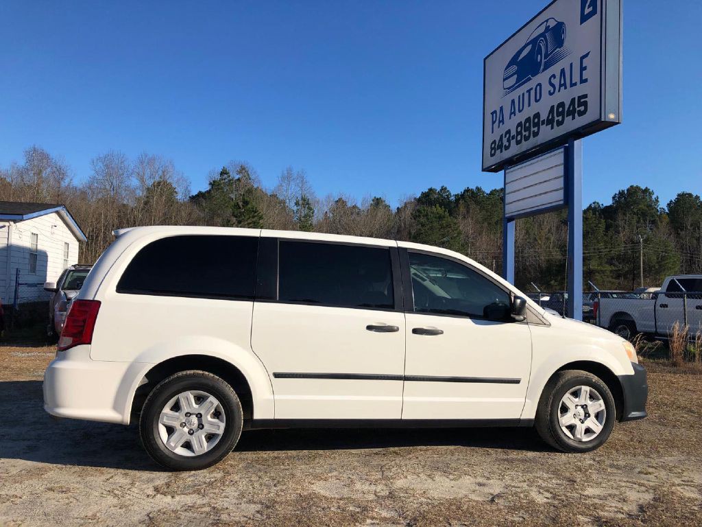 2012 Dodge Ram Van Image 4