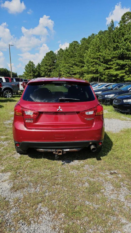 2015 Mitsubishi Outlander Image 4