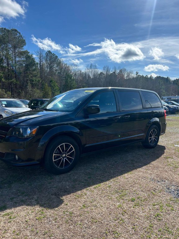 2017 Dodge Grand Caravan Image 2